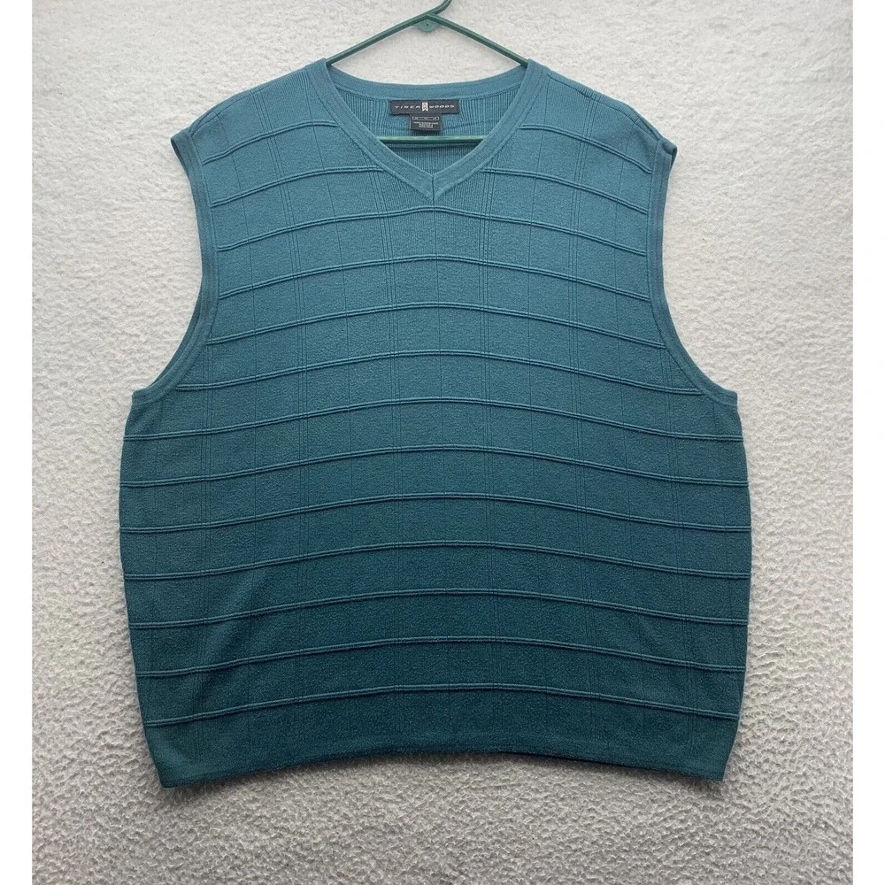 VTG Nike Tiger Woods Golf Vest Mens XL X-Large V-Neck Teal‎ Blue Checkered Knit